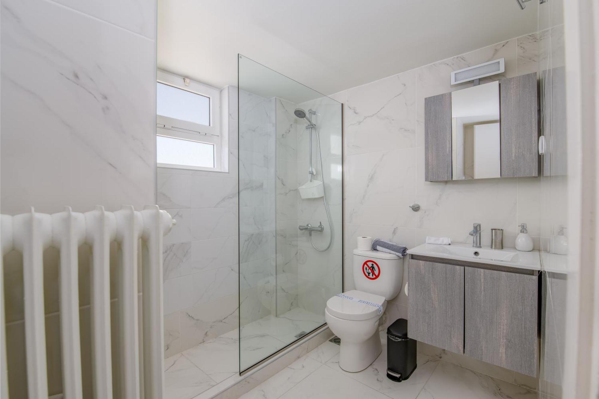 Marina Zeas Bella Vista Apartment พีเรียส ภายนอก รูปภาพ